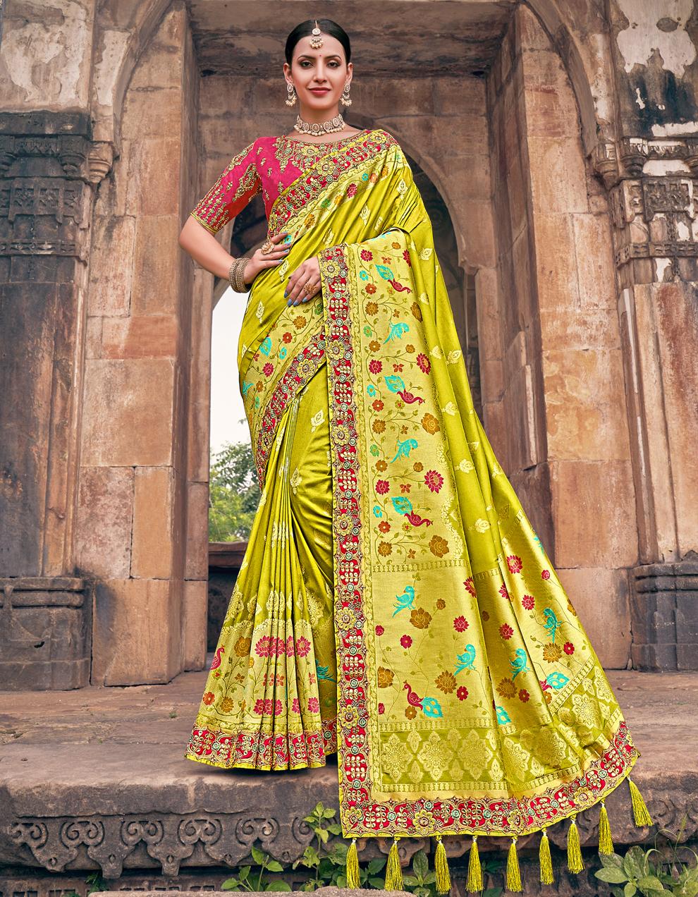 Green Dola Silk Saree for Women With Blouse SD27853