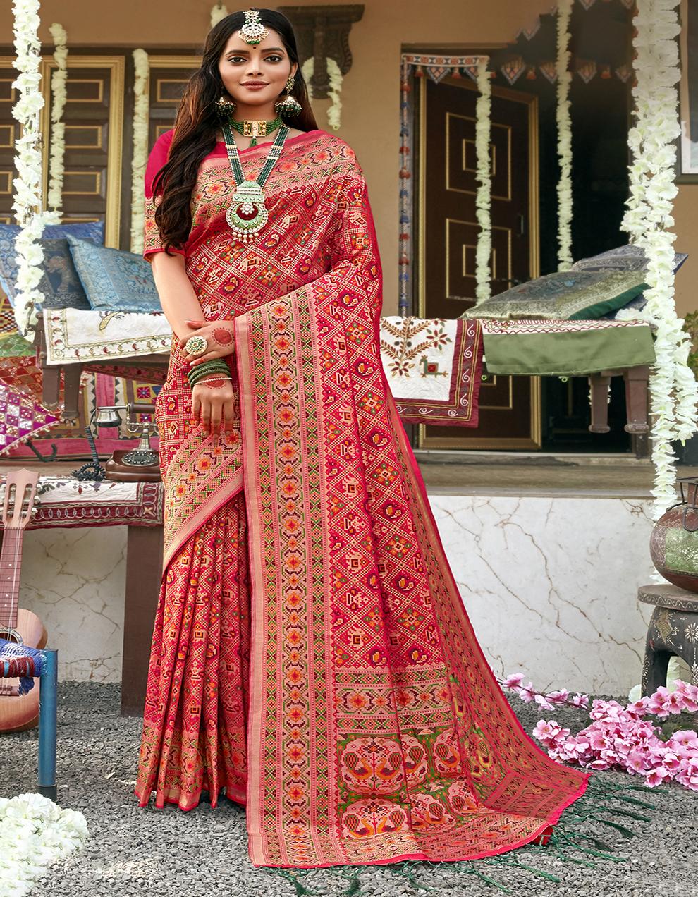 Pink Banarasi Silk Saree With Blouse SD26059