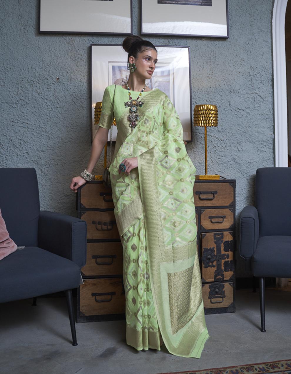 Green PURE LINEN Saree for Women With Blouse SD28008