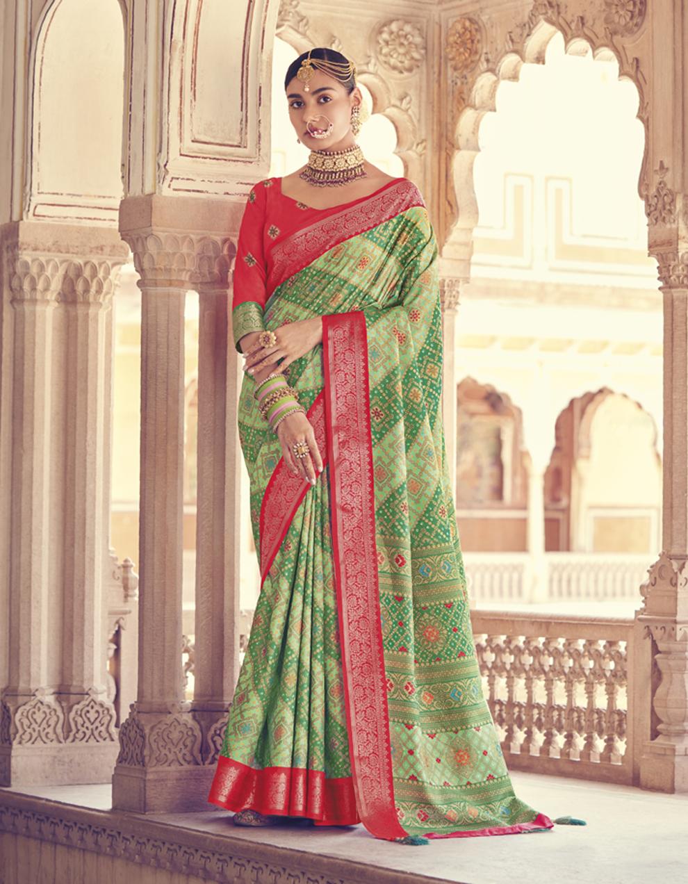 green PURE SILK Saree for Women With Blouse SD28724