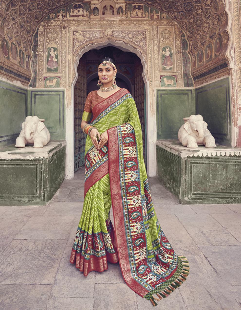 green PURE SILK Saree for Women With Blouse SD28730