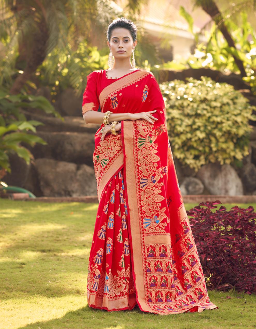 Red SOFT SILK Saree for Women With Blouse SD28635