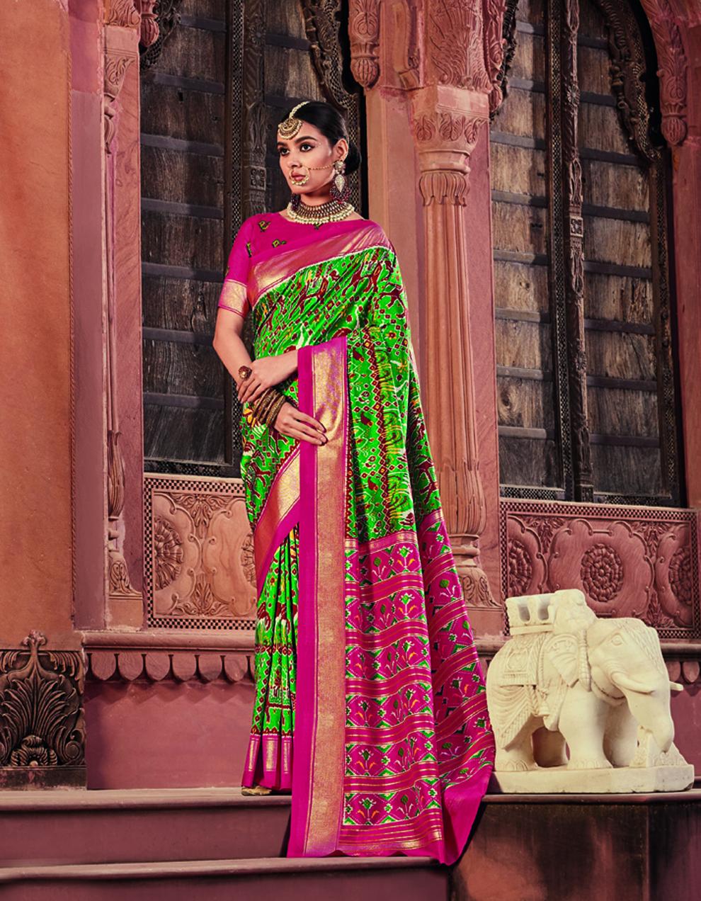 green PATOLA SILK  Saree for Women With Blouse SD28740