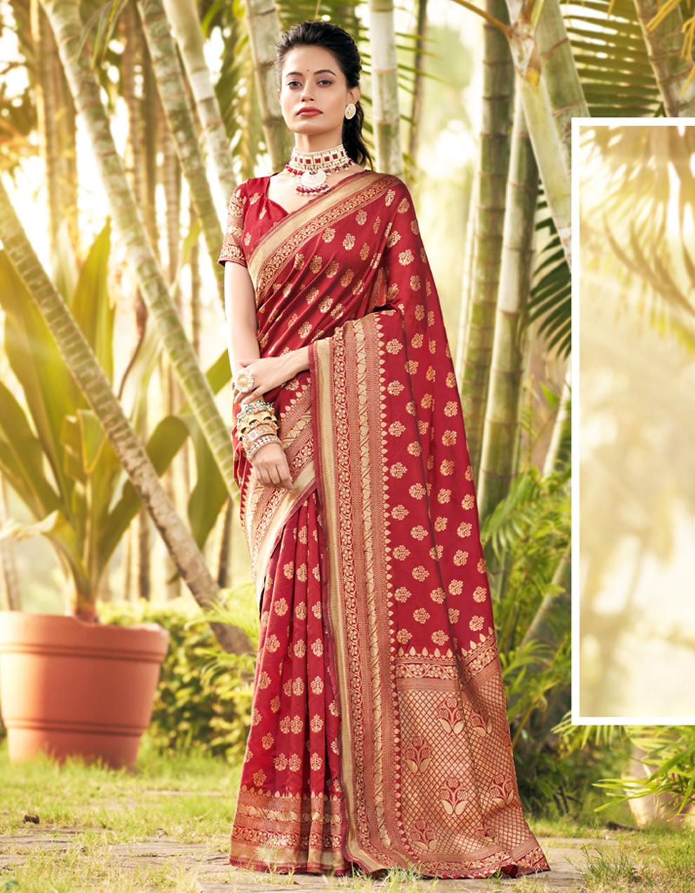 Red SOFT SILK Saree for Women With Blouse SD28652