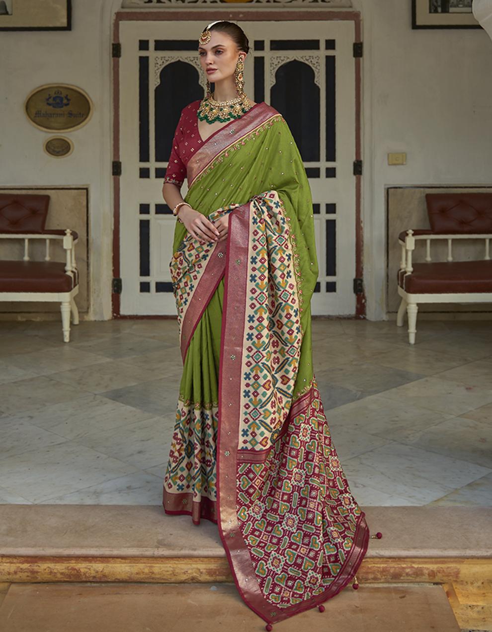 Green Silk Patola Saree for Women With Blouse SD27792