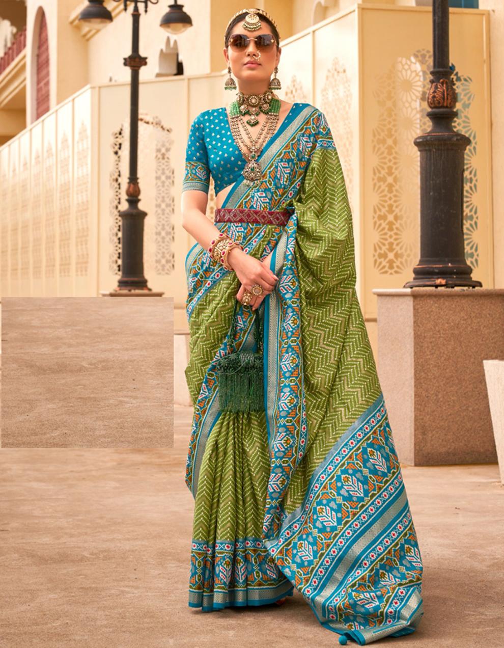 green Art Silk Saree for Women With Blouse SD28877